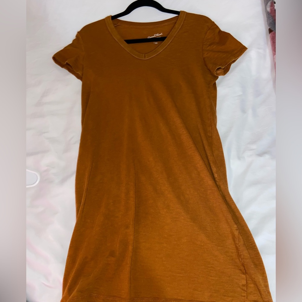 Brown t-shirt dress